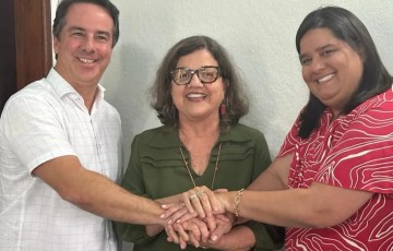 Teresa Leitão aproveita recesso para fazer articulações nos municípios