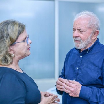 Teresa Leitão e Danilo Cabral se apresentam oficialmente a Lula como chapa majoritária