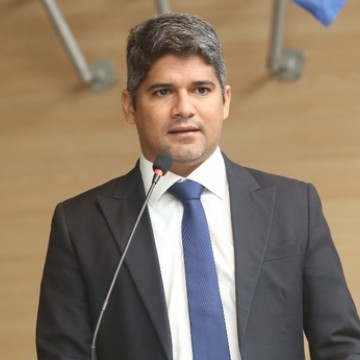 Renato Antunes questiona proposta do prefeito para criação de novos 114 cargos comissionados no Recife