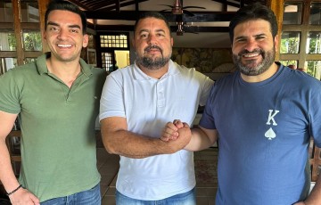 Líder da Oposição anuncia apoio a Vinícius Labanca 