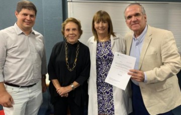 Fernando Dueire formaliza ajuda ao Instituto do Fígado e Transplantes de Pernambuco 