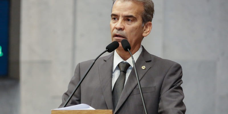 Líder da Oposição, o deputado Marco Aurélio Medeiros solicitou que o deputado Alberto Feitosa substitua Antônio Coelho na CCLJ. Projeto precisa ser aprovado, sob risco de rodízio só vigorar na próxima semana