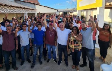 Augusto Coutinho marca presença em inaugurações em Santa Maria da Boa Vista