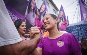 Na Zona Norte do Recife, Raquel e Priscila conversam com população que quer mudança em Pernambuco