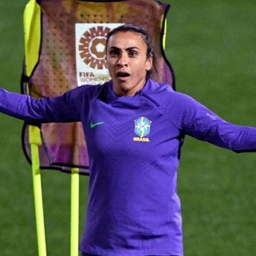 Brasil disputa vaga nas oitavas contra Jamaica; Marta é titular no jogo desta quarta