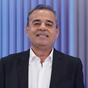 Danilo critica incoerências dos demais candidatos em debate da Globo