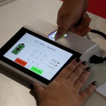 Em Pernambuco, 109 municípios realizam cadastramento biométrico do TRE