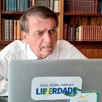 Bolsonaro pede apuração simultânea e transparente das eleições, alegando tentativa de golpe contra sua reeleição