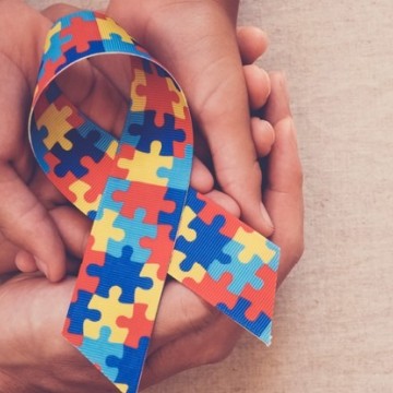 Governo de Pernambuco lança cursos voltados para o cuidado da pessoa com Transtorno do Espectro Autista (TEA)
