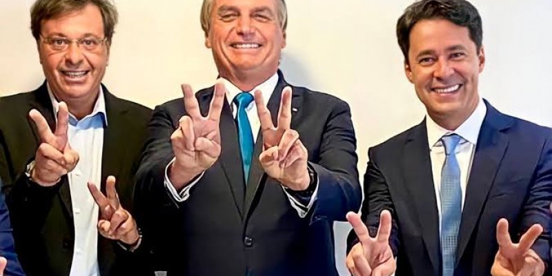 Coluna da segunda | O gesto de Bolsonaro às candidaturas de Anderson e Gilson em Pernambuco