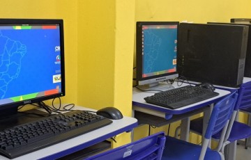 Funase recebe doação de computadores para profissionalizar socioeducandos