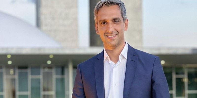 Coluna da segunda | Fábio Aragão conquista luz própria na política e desponta para reeleição