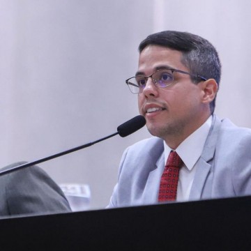 Jarbas Filho, deputado estadual celebra anúncio da requalificação da PE-109, em Bonito