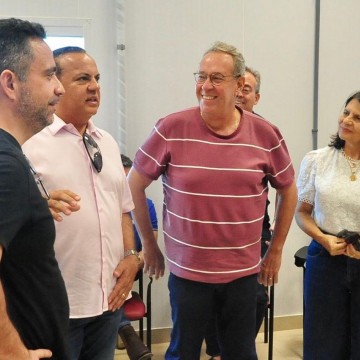Álvaro Porto recebe governador Paulo Dantas para tratar de negócios entre PE e Alagoas  