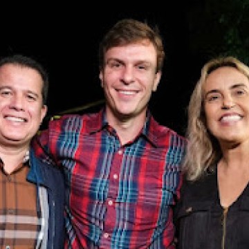 Alessandra e Edson Vieira participam de São João de Petrolina