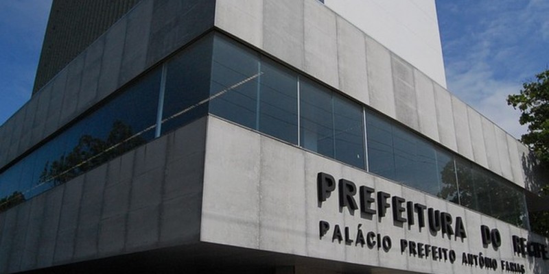 Eriberto Rafael (PTC) destaca boa gestão da prefeitura, enquanto André Régis (PSDB) desaprova e aponta a má implementação dos investimentos