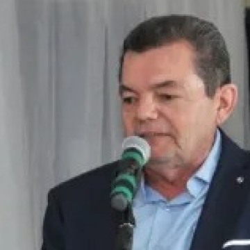 Em Vertente do Lério, prefeito protocola pedido de afastamento temporário 