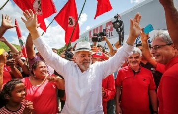 Agenda de Lula em Pernambuco é repleta de gestos a Humberto, João Campos e Raquel; confira os detalhes