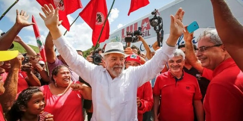 Agenda de Lula em Pernambuco é repleta de gestos a Humberto, João Campos e Raquel; confira os detalhes