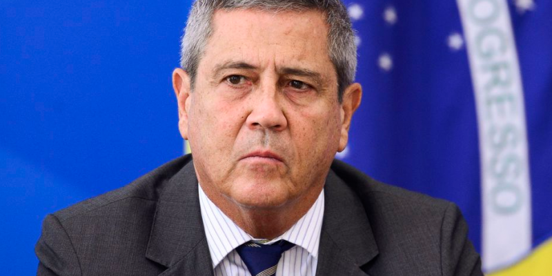 Ministro Braga Netto comandará as ações de apoio a estados e o DF