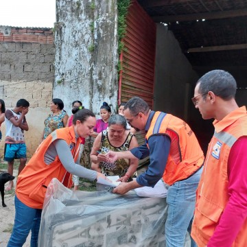  Governo de Pernambuco distribui itens de ajuda humanitária à população da Mata Sul atingida pelas chuvas