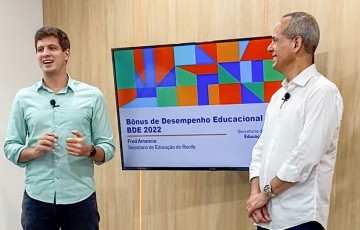 Prefeitura do Recife paga Bônus de Desempenho Educacional para os professores da rede municipal 