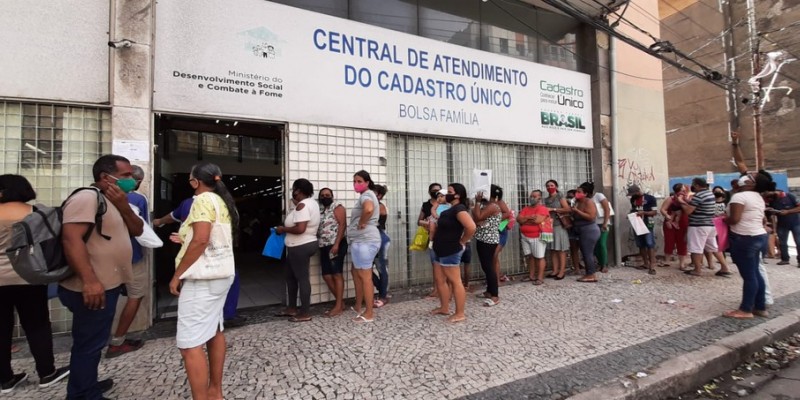 As respostas para as dúvidas mais comuns estão disponíveis no site do Conecta Recife