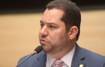  Romerinho Jatobá faz balanço de atividades do semestre na Câmara