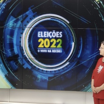 Teresa Leitão critica o atual teto de gastos, em sabatina na TV Guararapes 