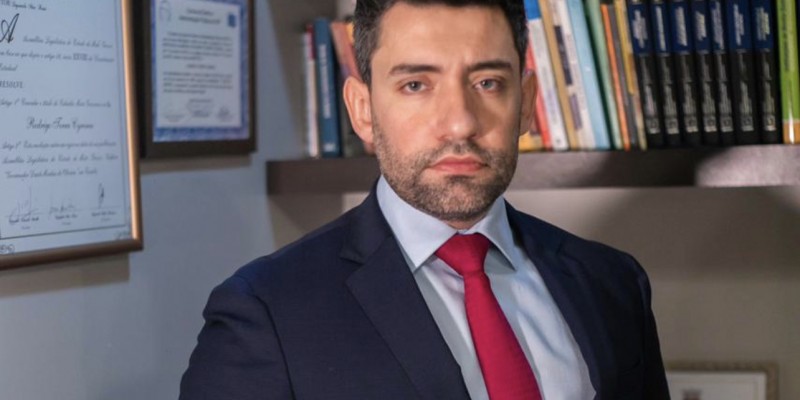 Possível candidatura de Miguel à prefeitura do Recife abre um debate amplo e nacional