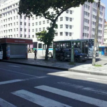 Evento na Avenida Guararapes, no Centro do Recife, muda itinerário de linhas de ônibus