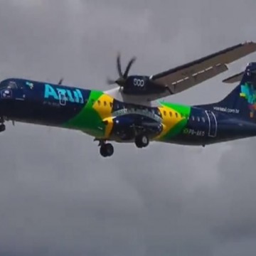 Avião da Azul bate traseira no solo durante aterrissagem no Aeroporto do Recife