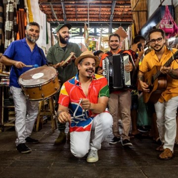 'Forró da LIberdade' do Fim de Feira:  disco de estrada impecável para celebrar a música popular nordestina e reverenciar seus mestres