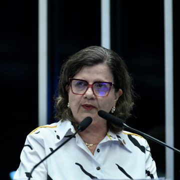 Teresa Leitão critica possível venda da Copergás 