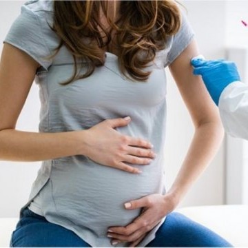 Gestantes e mães de recém-nascidos voltarão a ser vacinadas contra a Covid-19 em PE