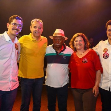Eriberto Filho e  Botafogo realizam  caminhada para inauguração de comitê em Carpina 