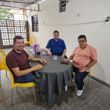 Em encontro, Menezes, Bruno Lisboa e Alexandre do Centeg avaliam possibilidade de candidatura pelo MDB