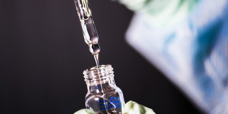 Vacina experimental contra covid-19 recebeu recursos de US$ 1,2 bi