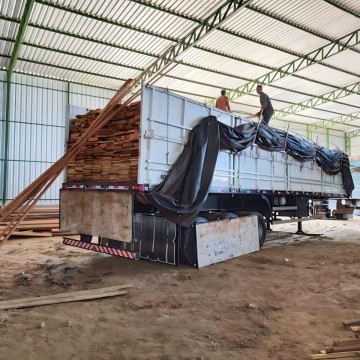 CPRH realiza apreensão de caminhão que transportava madeira ilegal da floresta amazônica