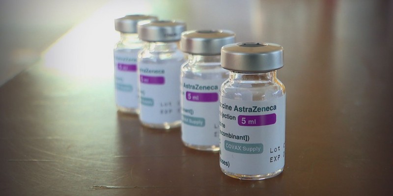 Os imunizantes expirados integram oito lotes da AstraZeneca que foram importados ou adquiridos por consórcio