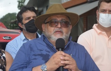 Zé Martins lança programa de aração de terras em João Alfredo 