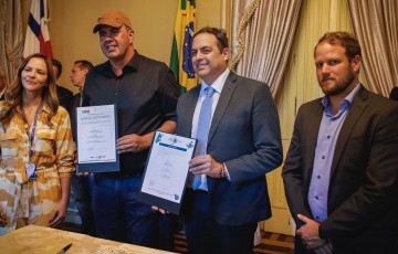 Ao lado do Governador Paulo Câmara, prefeito Marcone Santos assina ordem de serviço no valor de 7 milhões de reais para São Vicente Férrer