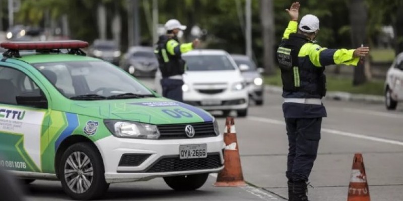 A Autarquia de Trânsito e Transporte Urbano do Recife (CTTU) vai realizar  operações de monitoramento e fiscalização em Boa Viagem, que terá a avenida bloqueada