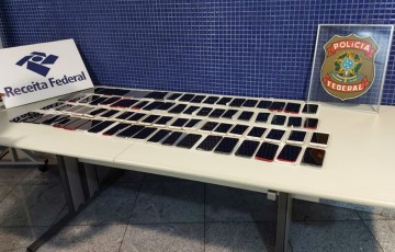 Mala com 79 celulares sem documentação fiscal é apreendida pela PF no Aeroporto do Recife