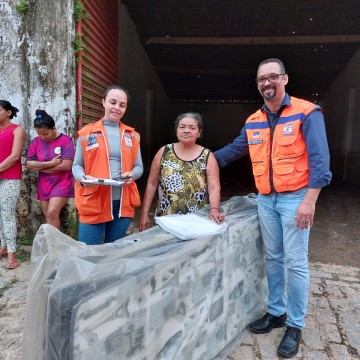 Governo de Pernambuco inicia distribuição de itens de ajuda humanitária à população da Mata Sul 