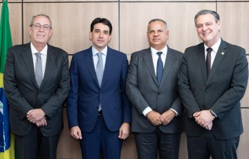 Álvaro Porto se reúne com ministros em Brasília para tratar de exportações da Masterboi