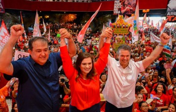 Marília Arraes reúne milhares de pessoas no Classic Hall em lançamento oficial de sua candidatura a governadora 