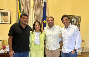 Governadora recebe prefeito de Vicencia e pré-candidato ao lado de Daniel Coelho 