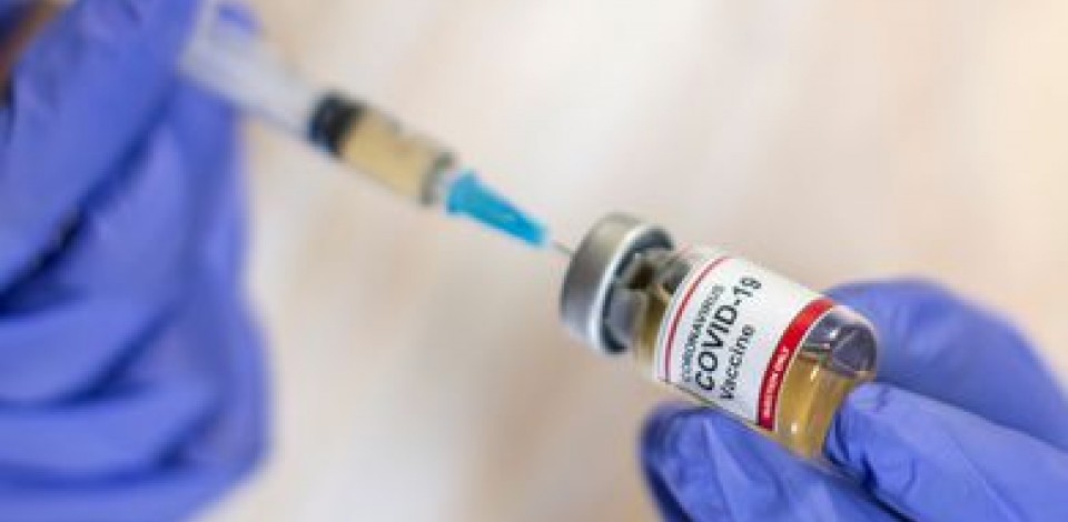 OMS pede adiamento da vacinação de crianças e adolescentes no EUA e outros países
