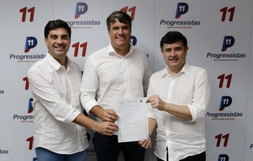Eduardo da Fonte filia Bernardo Maniçoba, 21º prefeito do PP
